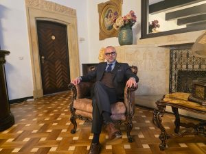 Eduard Petrescu – PR: De Ce Firmele din Pariuri și Cazinouri Online Au Nevoie de Publicare Masivă pentru a Câștiga Încrederea Publicului